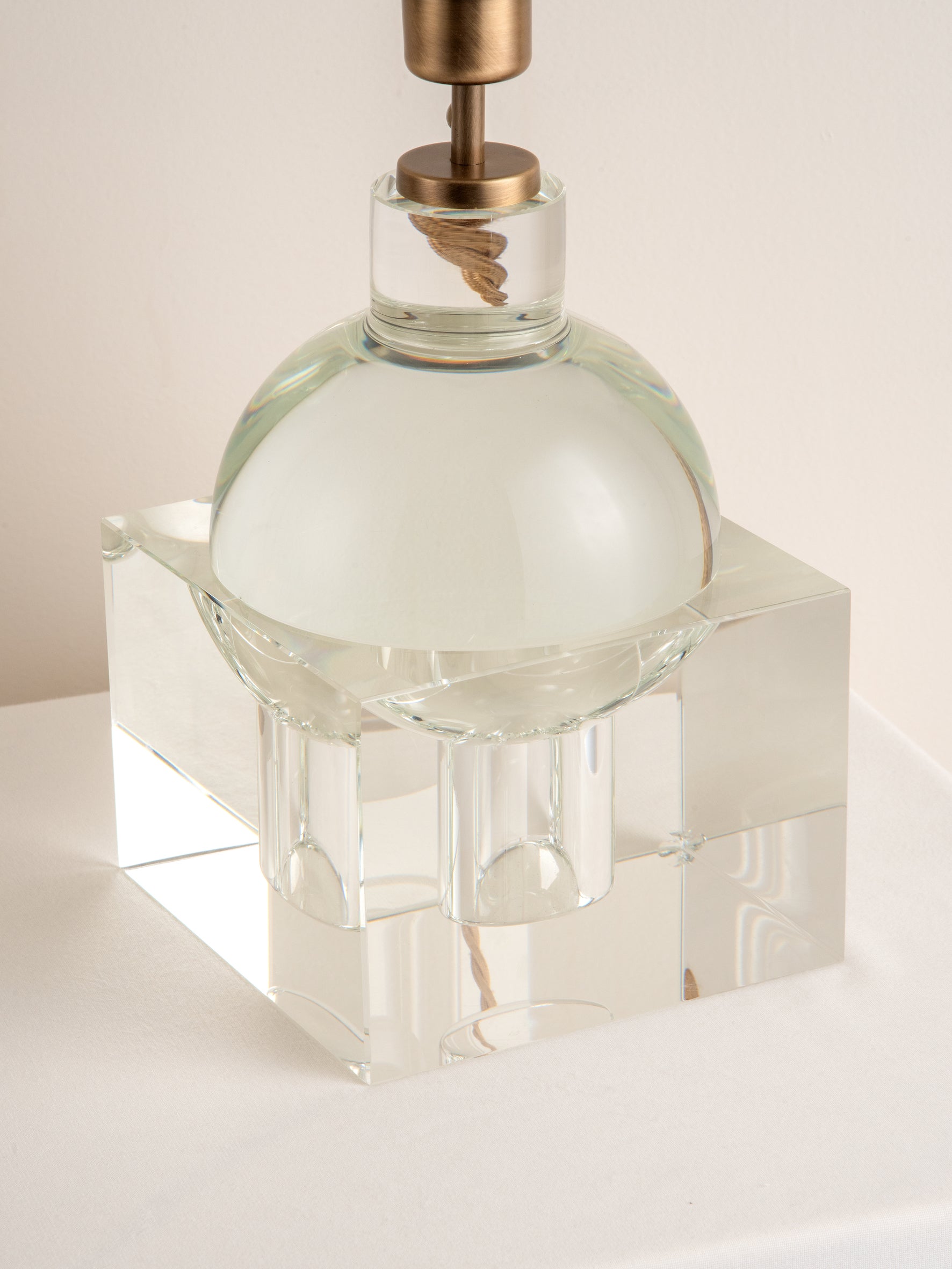 Edition 1.4 - crystal table lamp base
