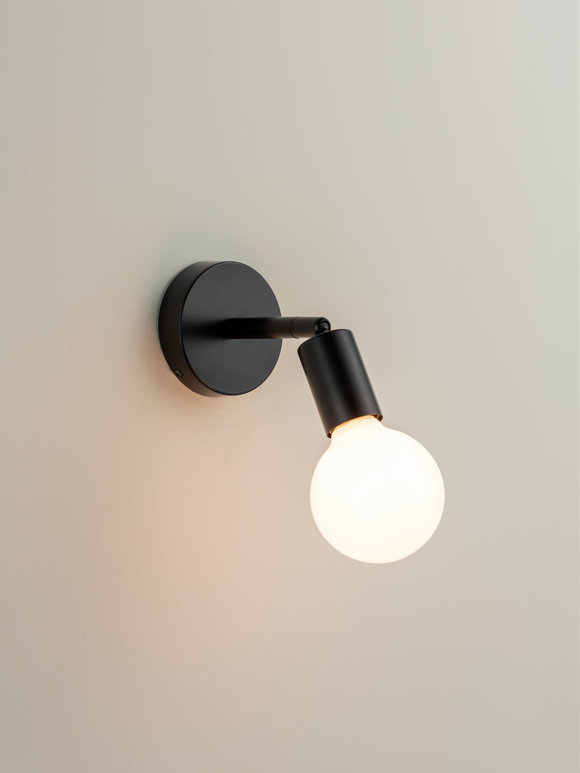 Black store wall lamp