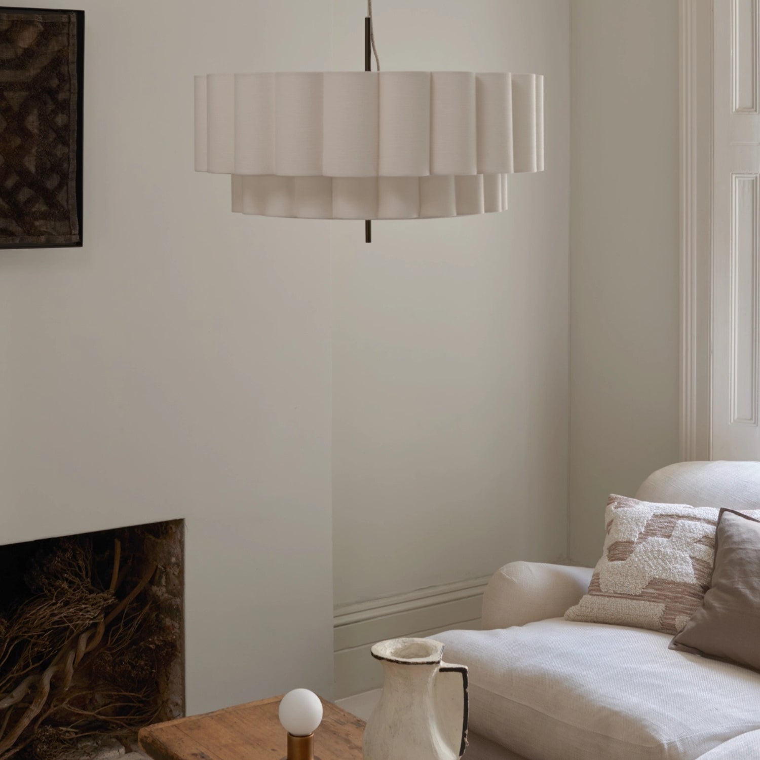 Modern ceiling lights to transform living spaces with style