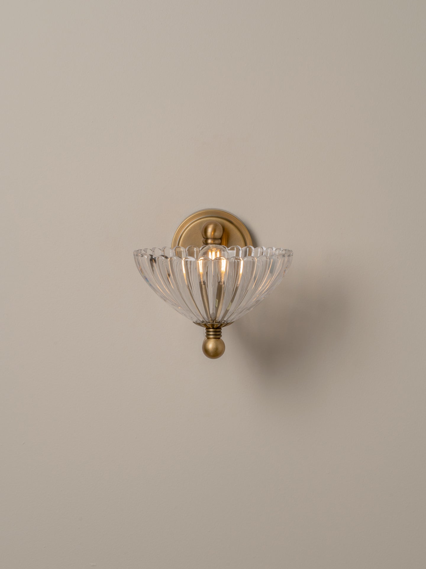 Arley wall light | Wall Light | lights&lamps | UK | Modern Affordable Designer Lighting