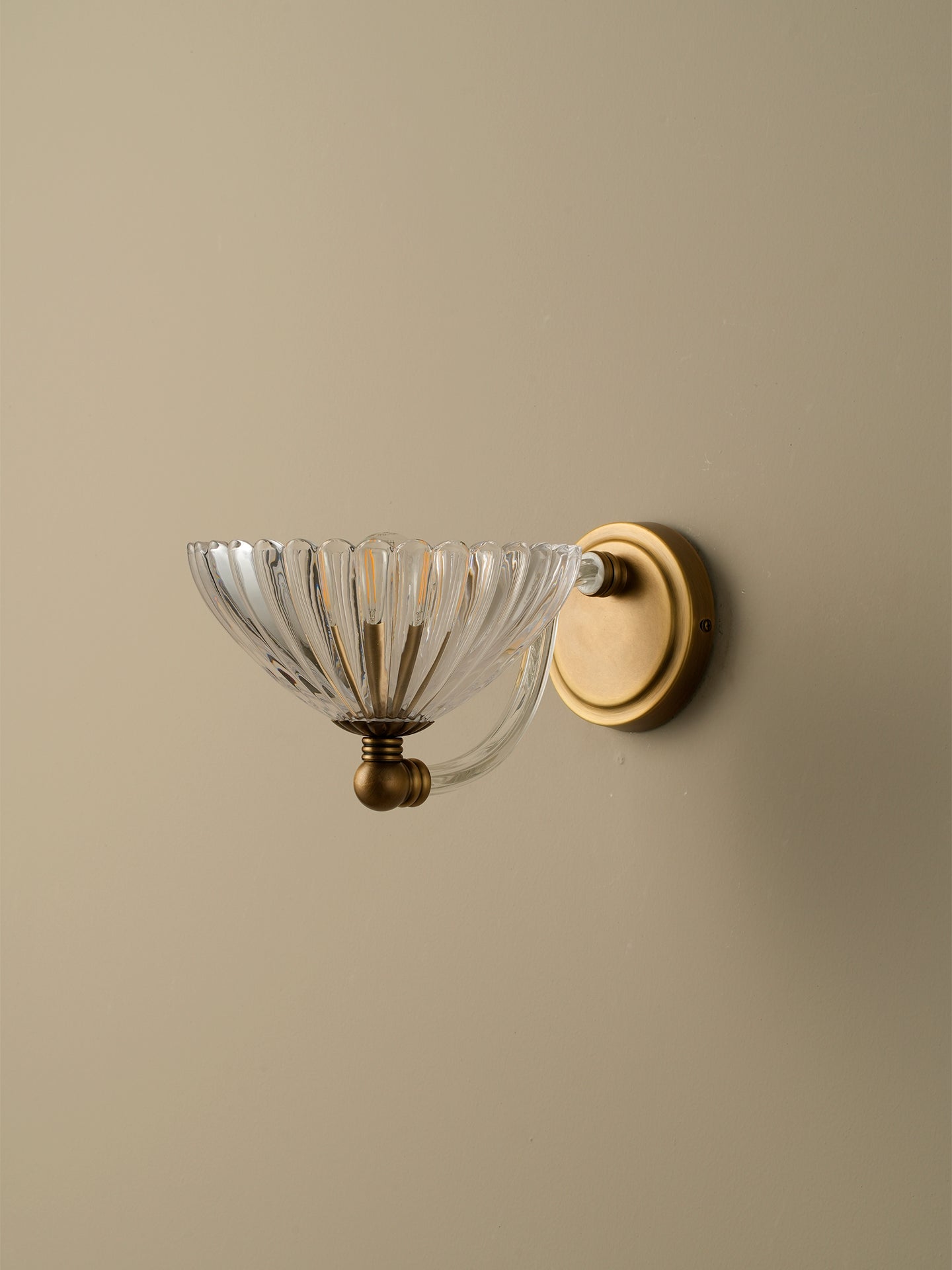 Arley wall light | Wall Light | lights&lamps | UK | Modern Affordable Designer Lighting