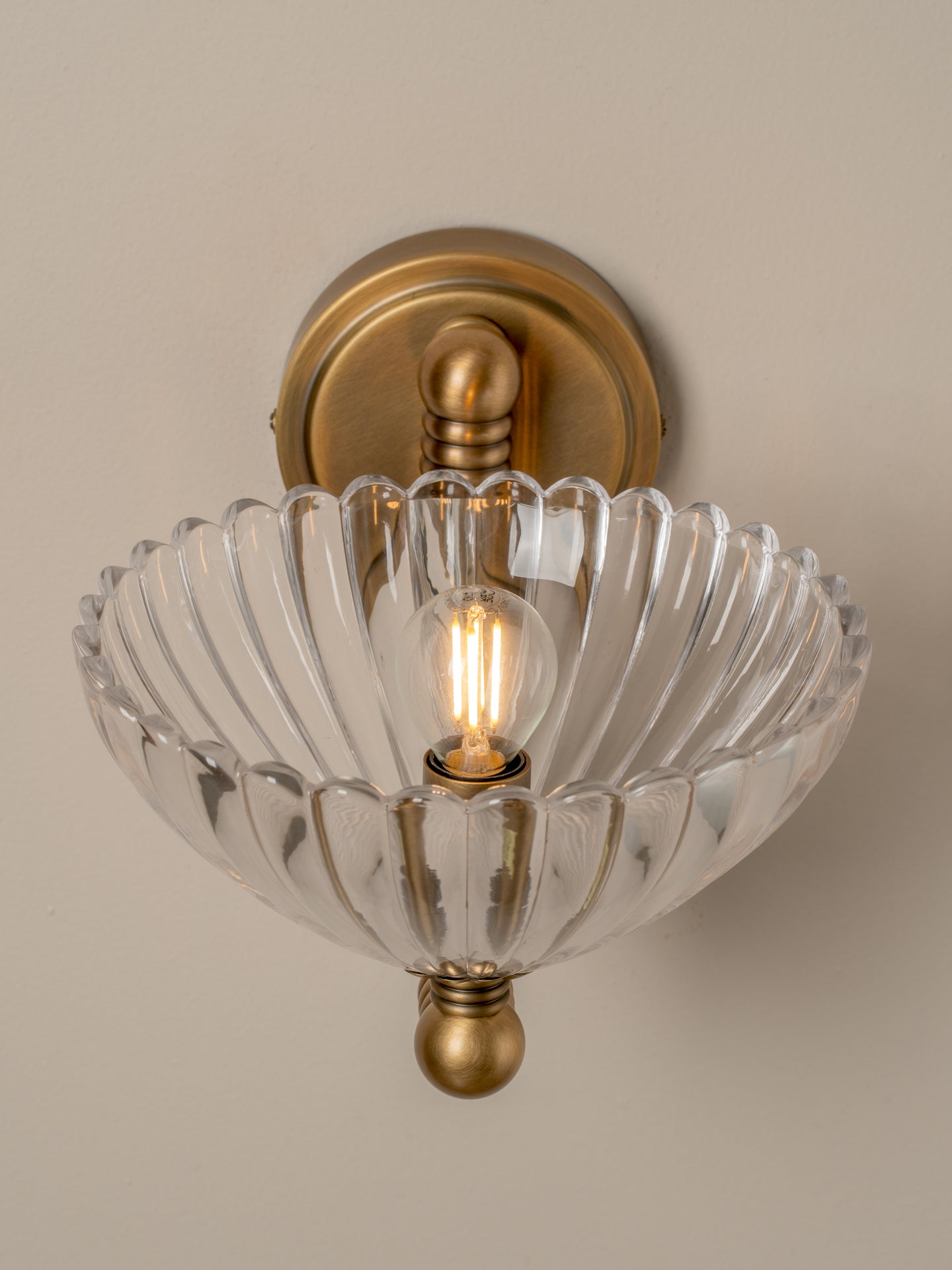 Arley wall light | Wall Light | lights&lamps | UK | Modern Affordable Designer Lighting