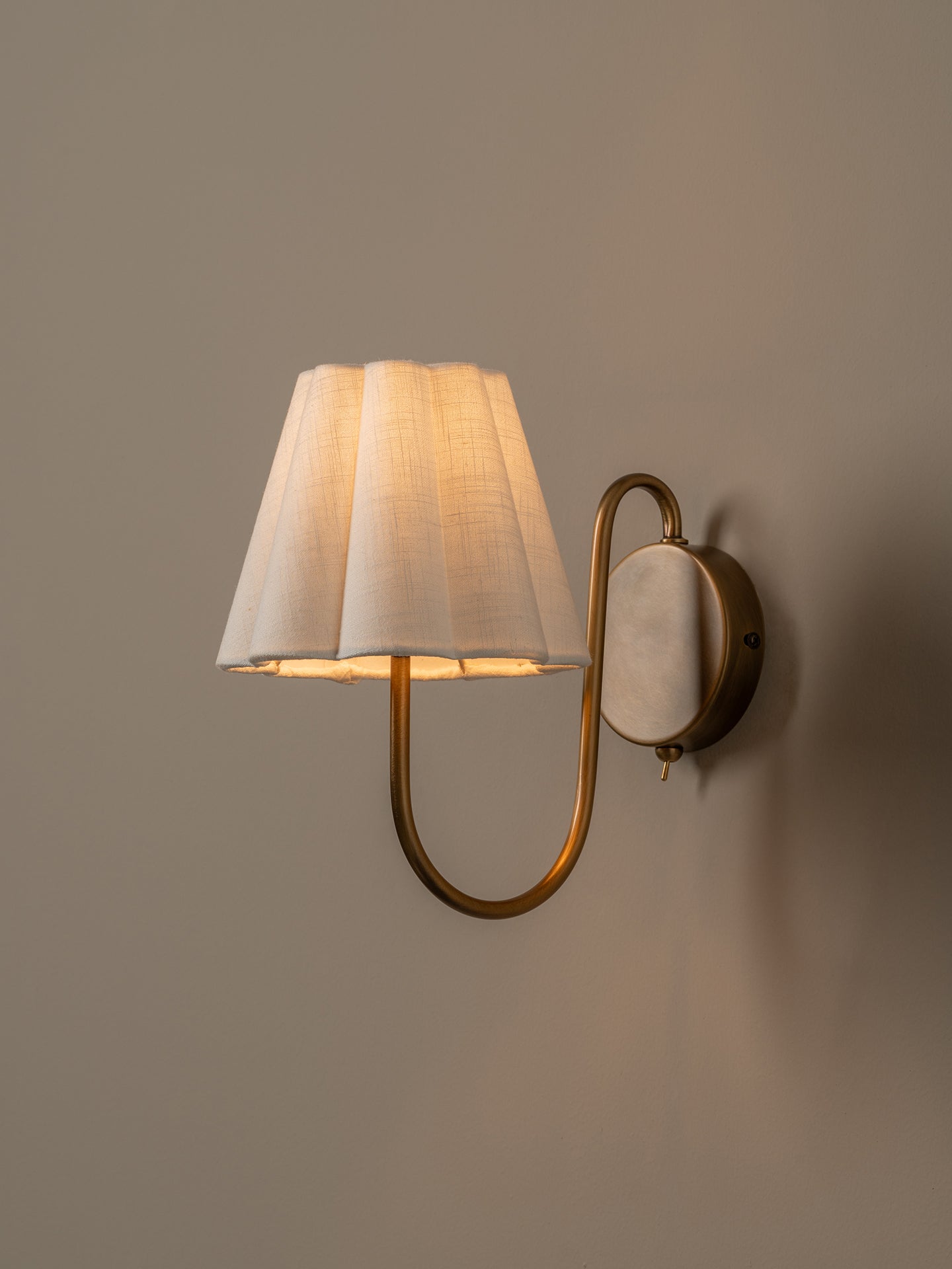 Aston aged brass wall light | Wall Light | lights&lamps | UK | Modern Affordable Designer Lighting