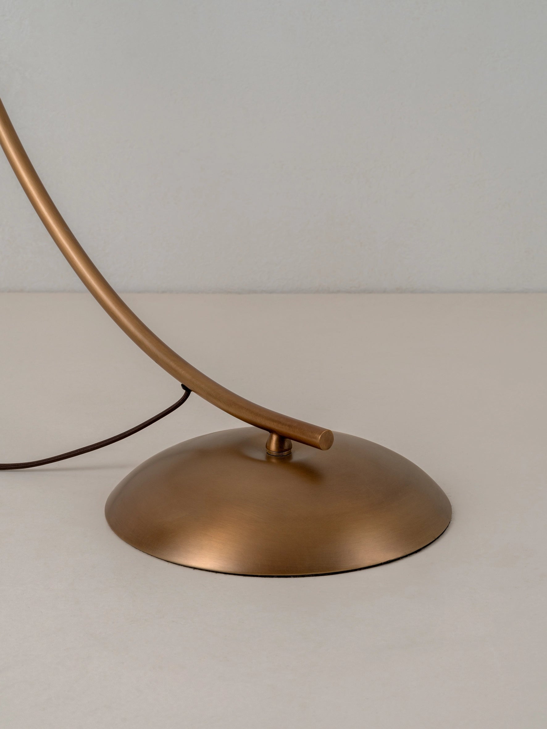 Circo - 1 light arc aged brass and natural linen floor lamp | Floor Lamp | Lights & Lamps | UK | Modern Affordable Designer Lighting
