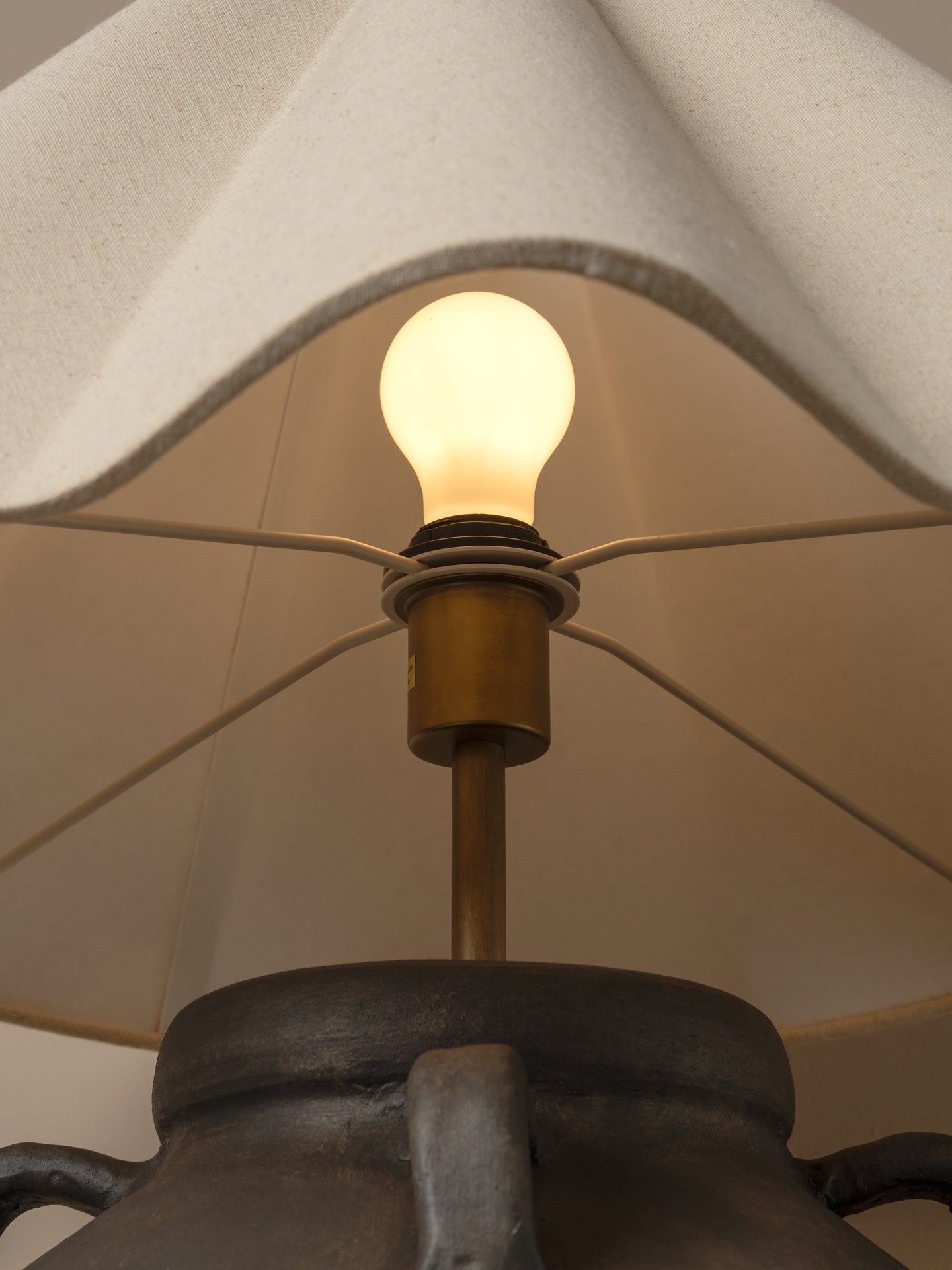 Olvera oversized table lamp | Table Lamp | lights&lamps | UK | Modern Affordable Designer Lighting