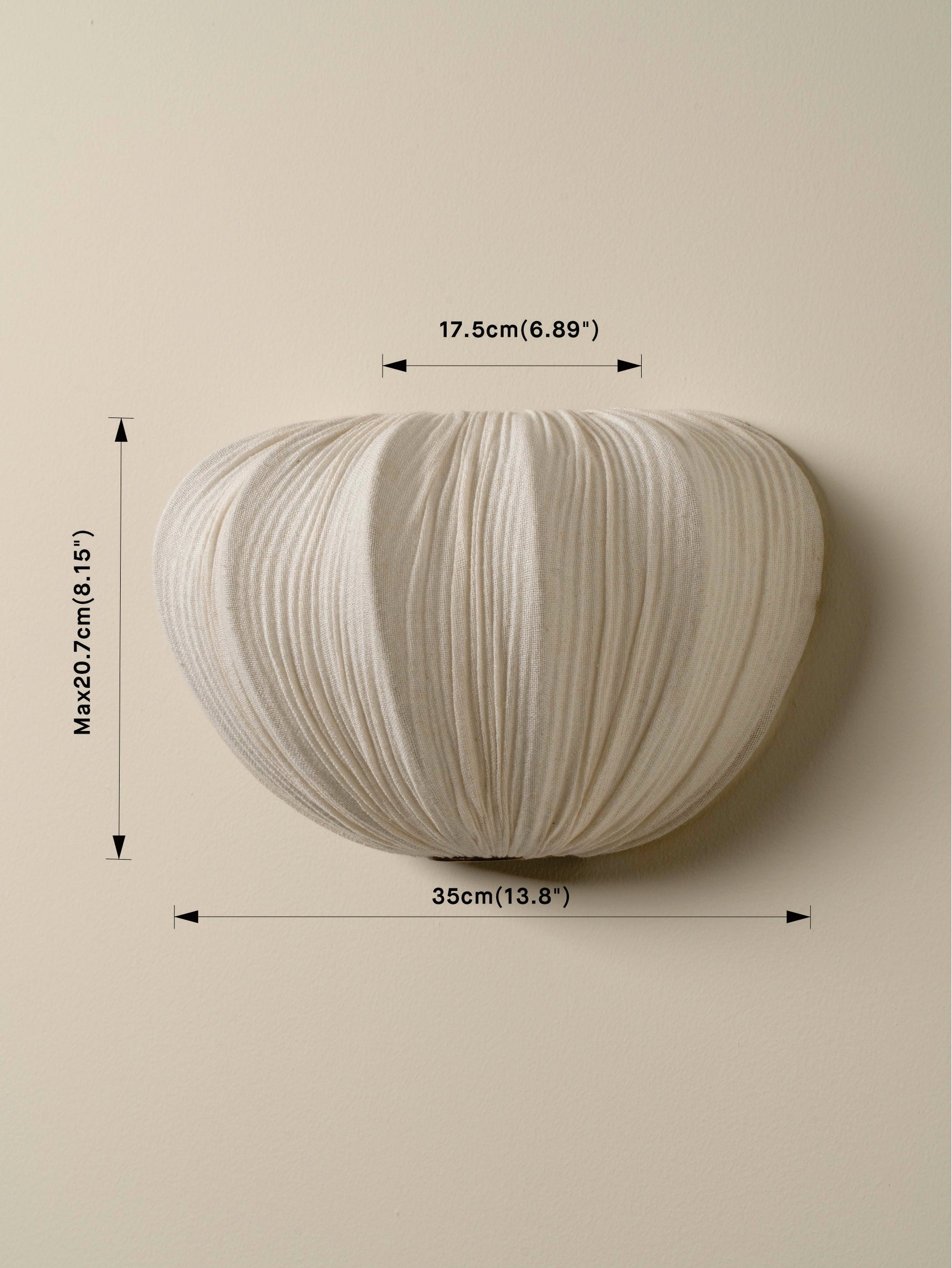 Wall-mounted light fixture with dimensions indicated on a plain background