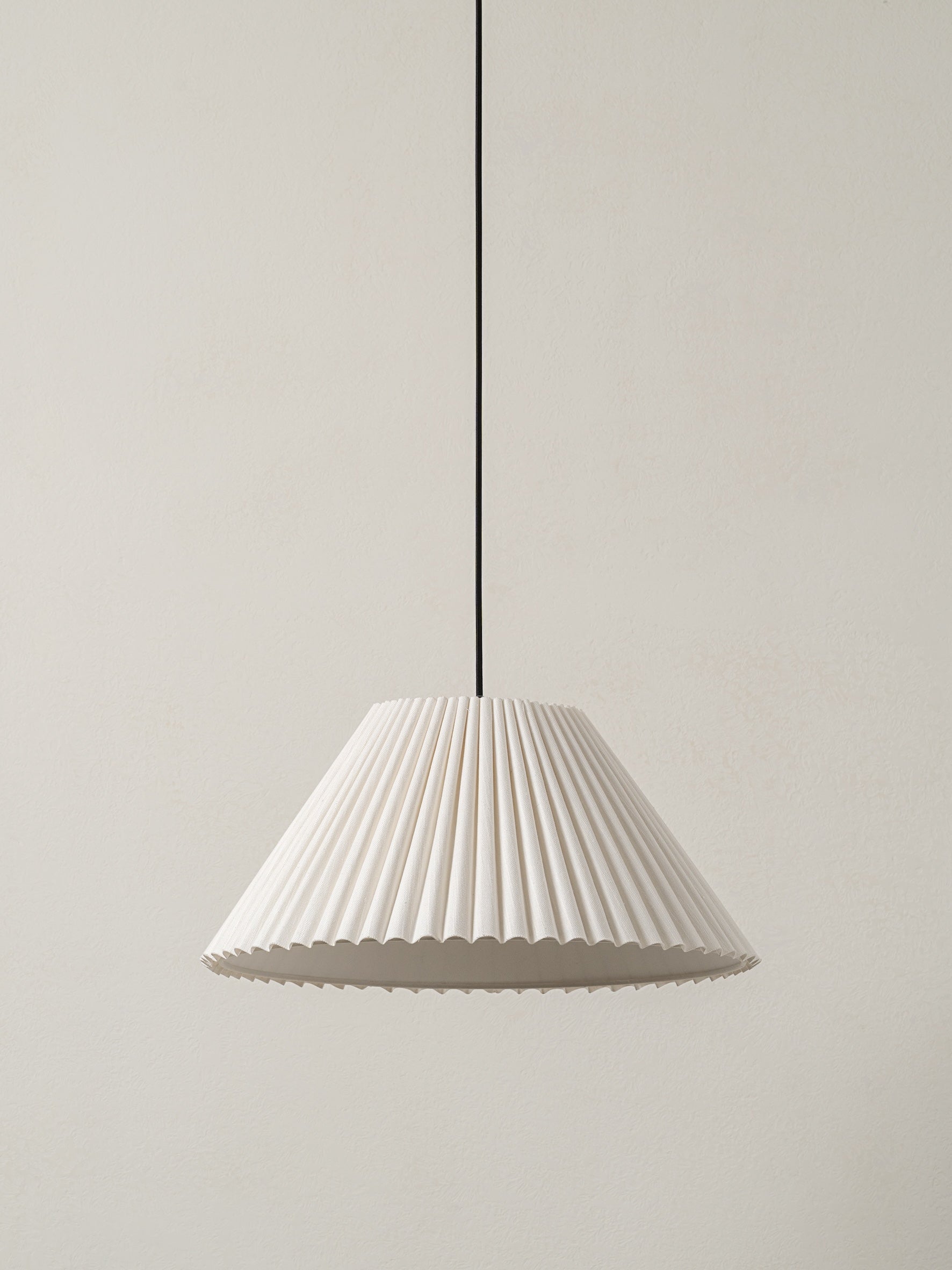 Plia - pleated linen lampshade