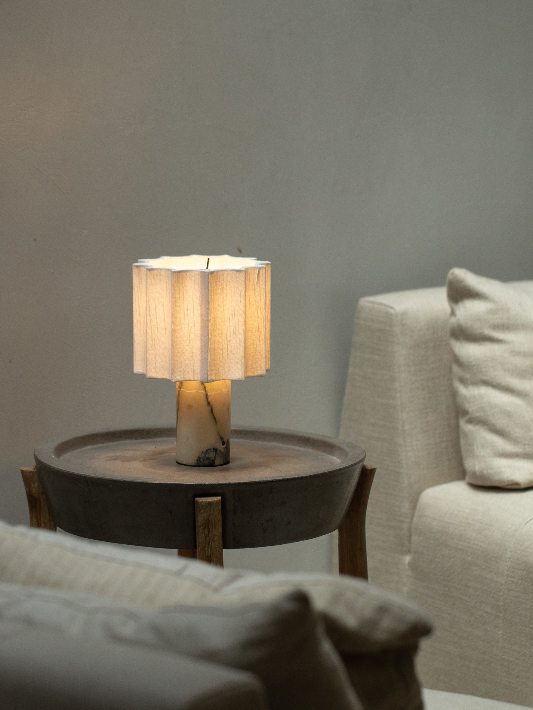 Valli - Viola Calacatta marble and linen rechargeable table lamp | Table Lamp | lights&lamps | UK | Modern Affordable Designer Lighting