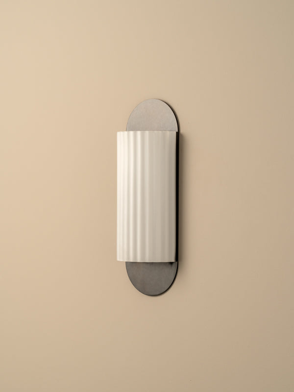 Wilcote bronze wall light