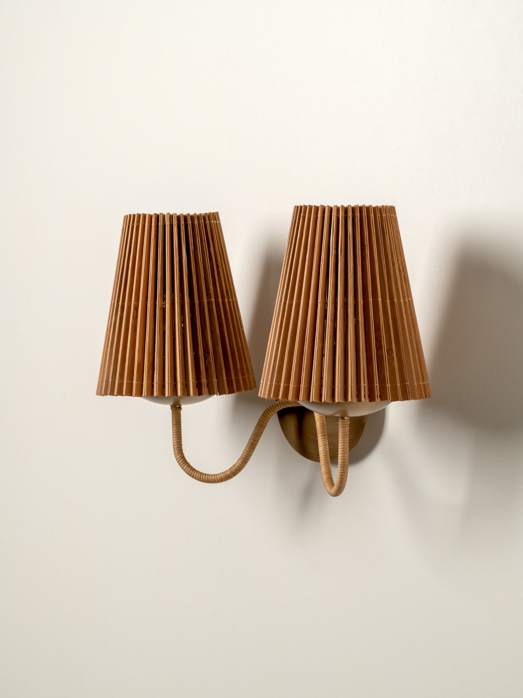 Bandua wall light | Wall Light | lights&lamps | UK | Modern Affordable Designer Lighting