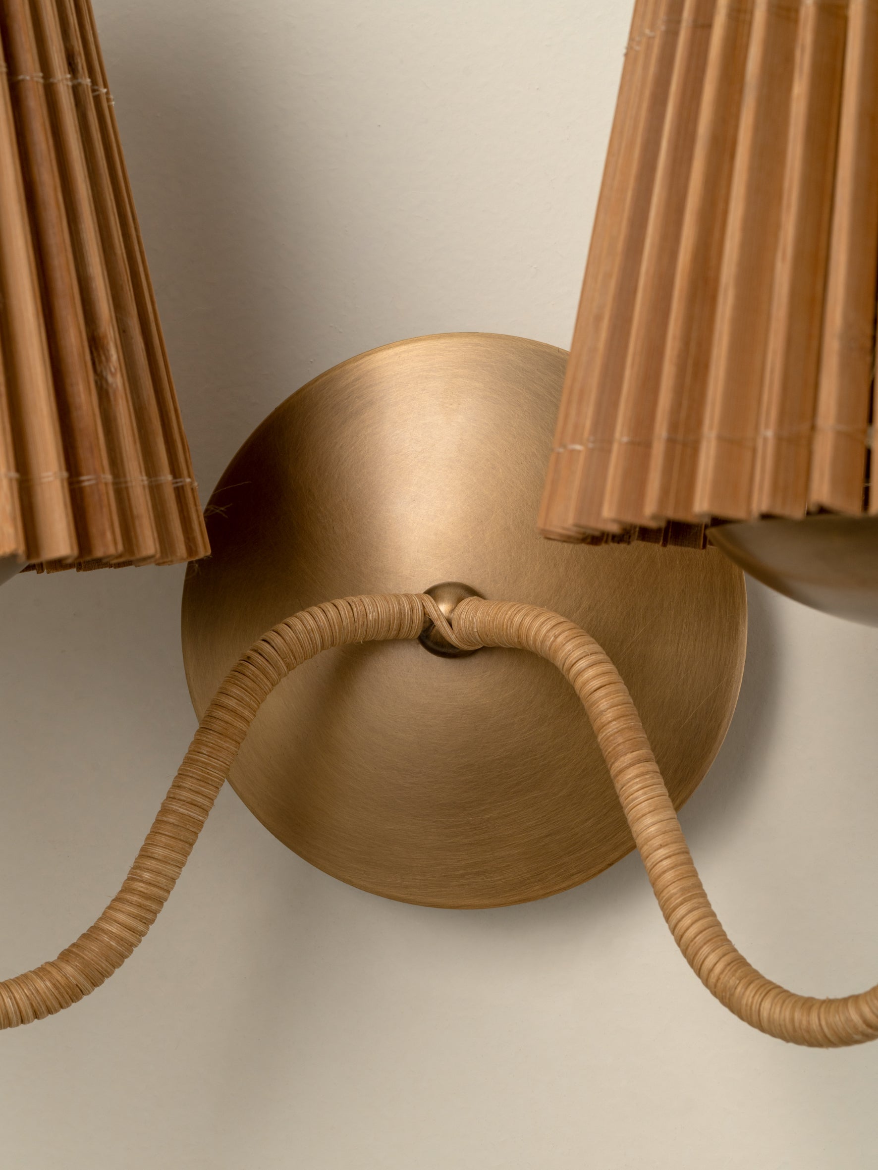 Bandua wall light | Wall Light | lights&lamps | UK | Modern Affordable Designer Lighting