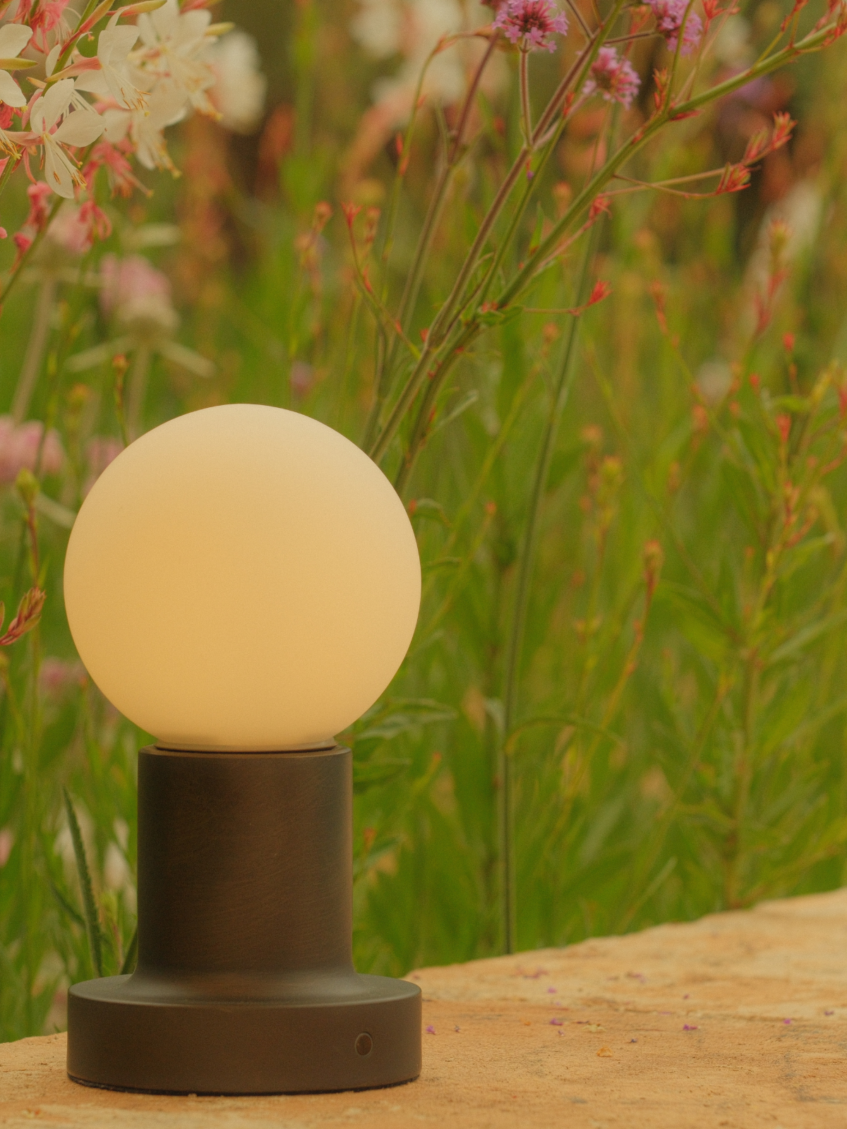 lights_lamps_porta_summer_lifetyle.png