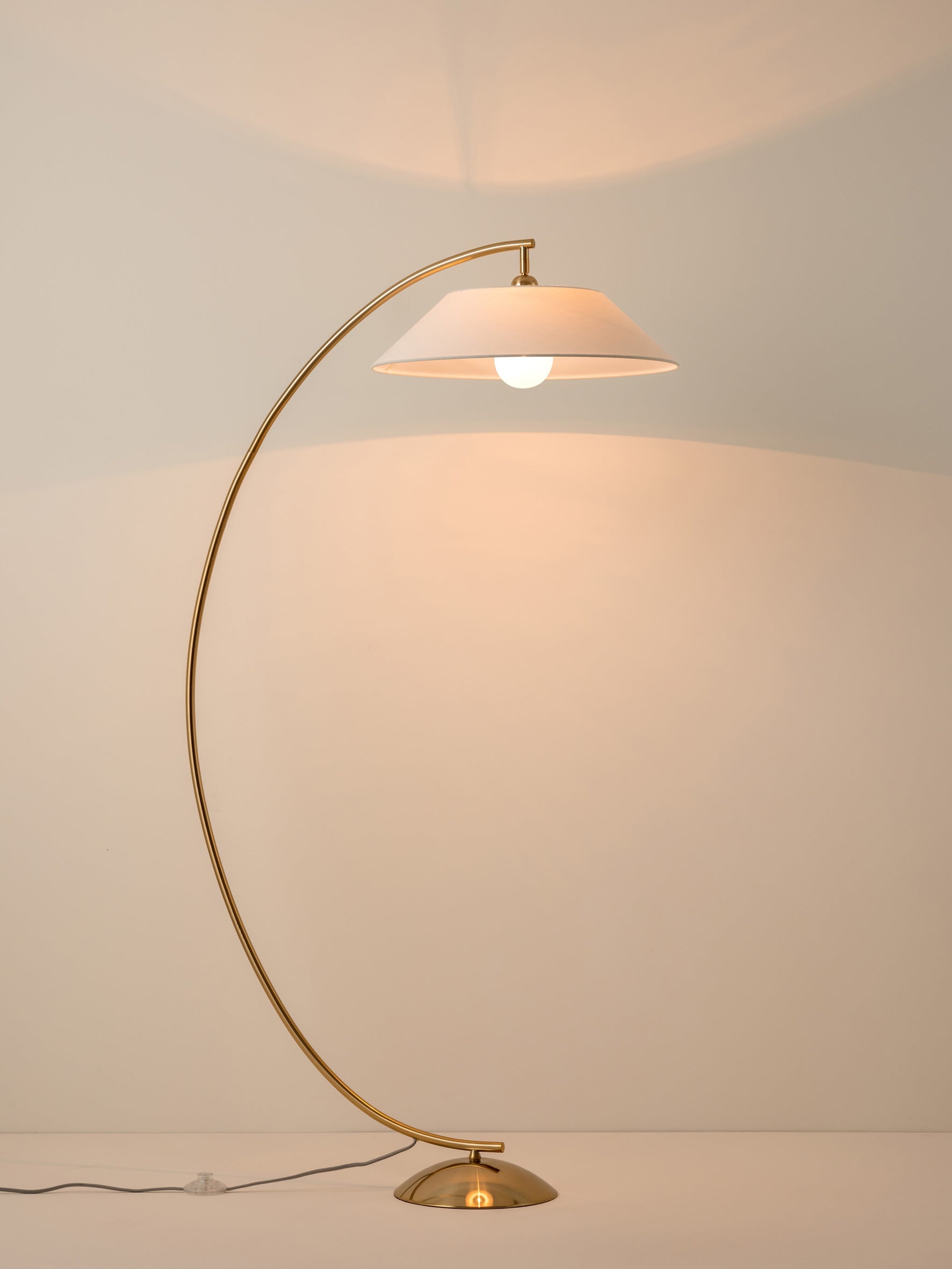 Circo - 1 light arc brass and natural linen floor lamp | Floor Lamp | Lights & Lamps | UK | Modern Affordable Designer Lighting