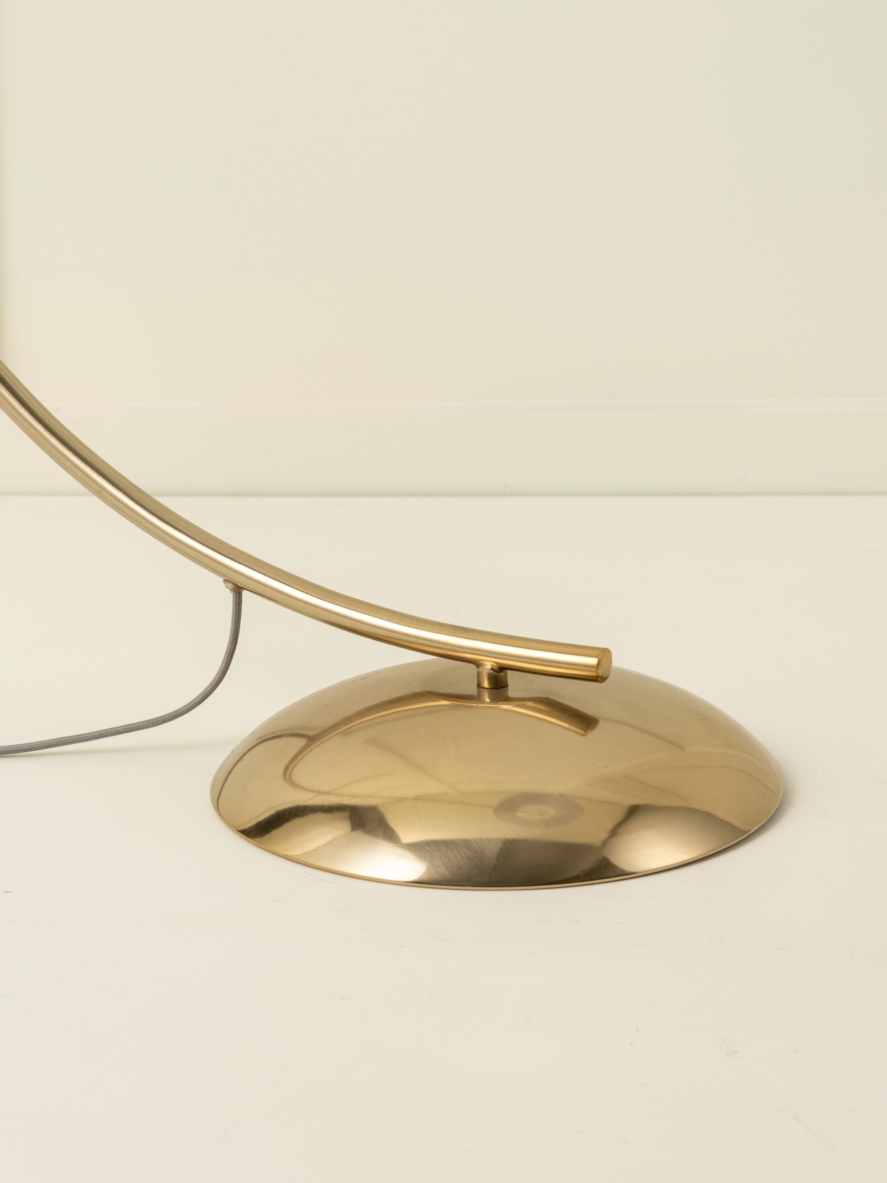 Circo - 1 light arc brass and natural linen floor lamp | Floor Lamp | Lights & Lamps | UK